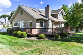 Como Lakeview Loft - Massive Wraparound Deck - Filtered Lake Views - Hot Tub - Fire Pit - Gas Fireplace